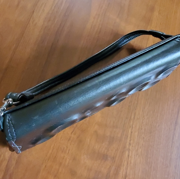 Designwr Willi Nilli handcrafted black leather moon crater steam clutch purse - Picture 3 of 12